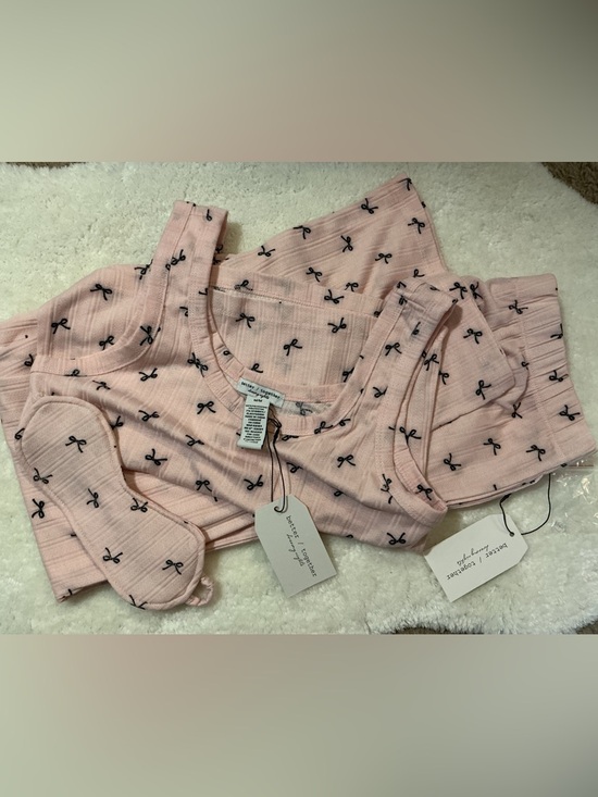 Better Together Other - Cozy Pink Bow-Print Women's Pajama Set